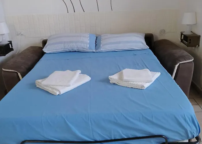 Un Rubino Fra I Sassi