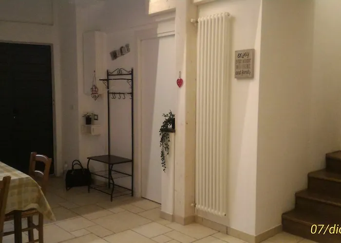 Un Rubino Fra I Sassi